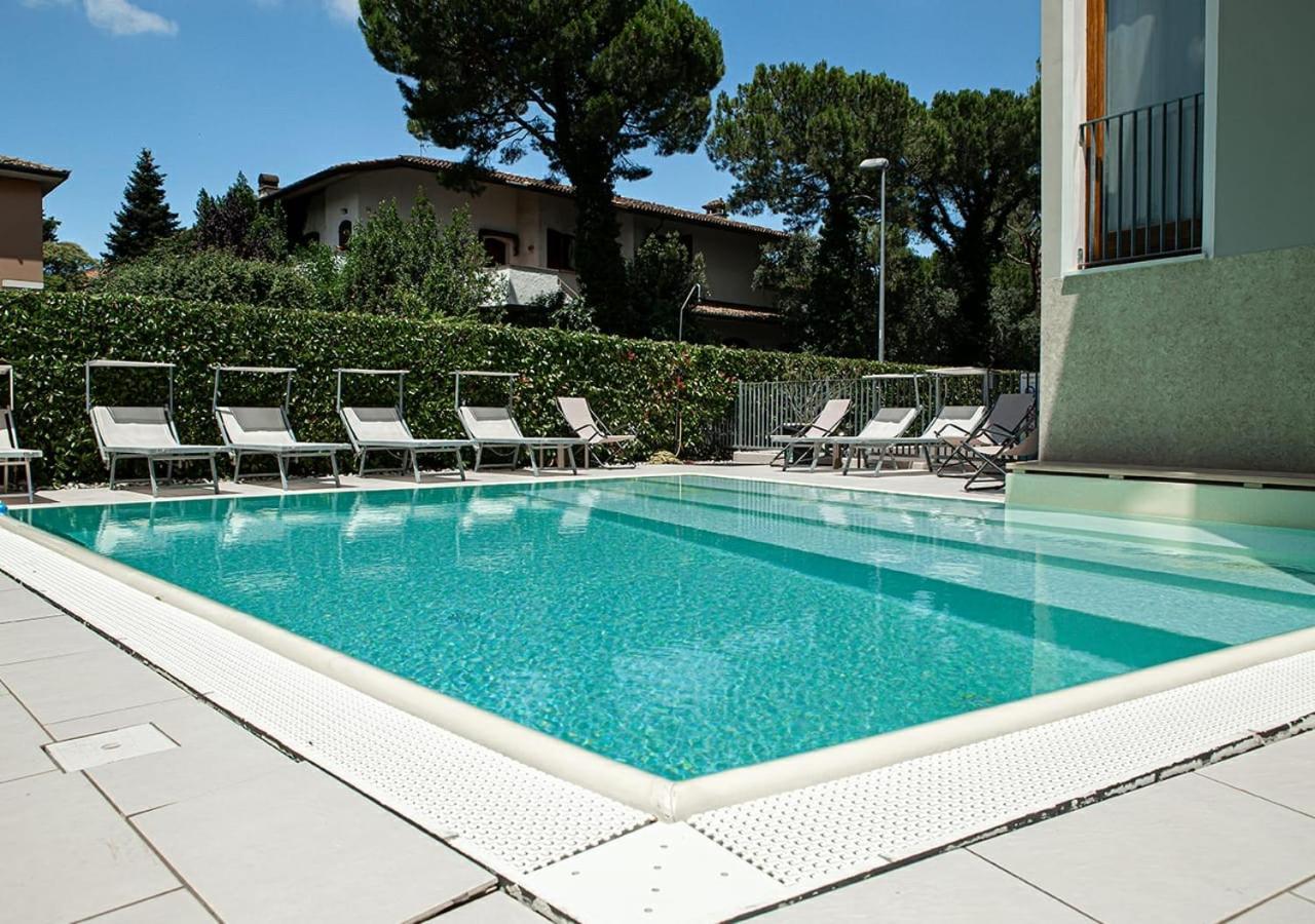 Sirmione Rosselli Apartments מראה חיצוני תמונה