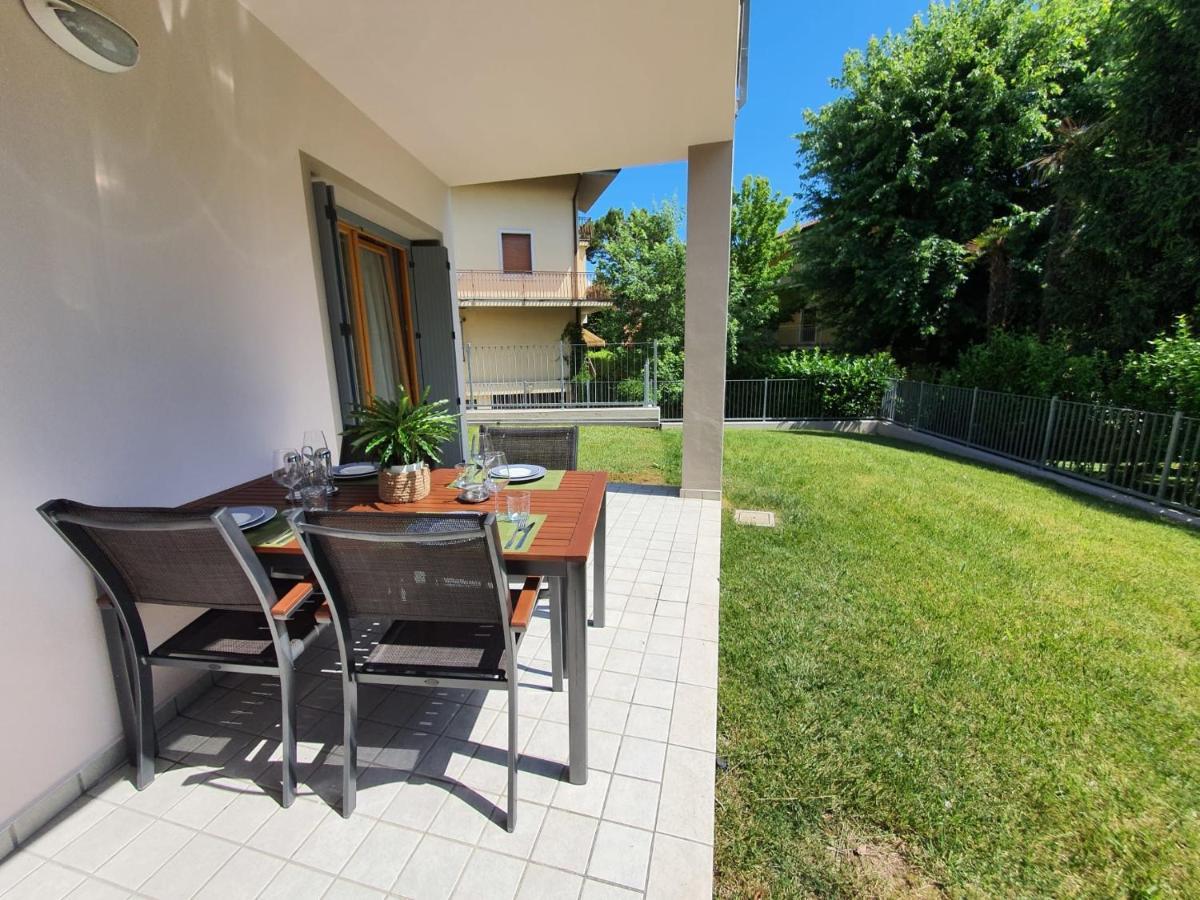 Sirmione Rosselli Apartments מראה חיצוני תמונה
