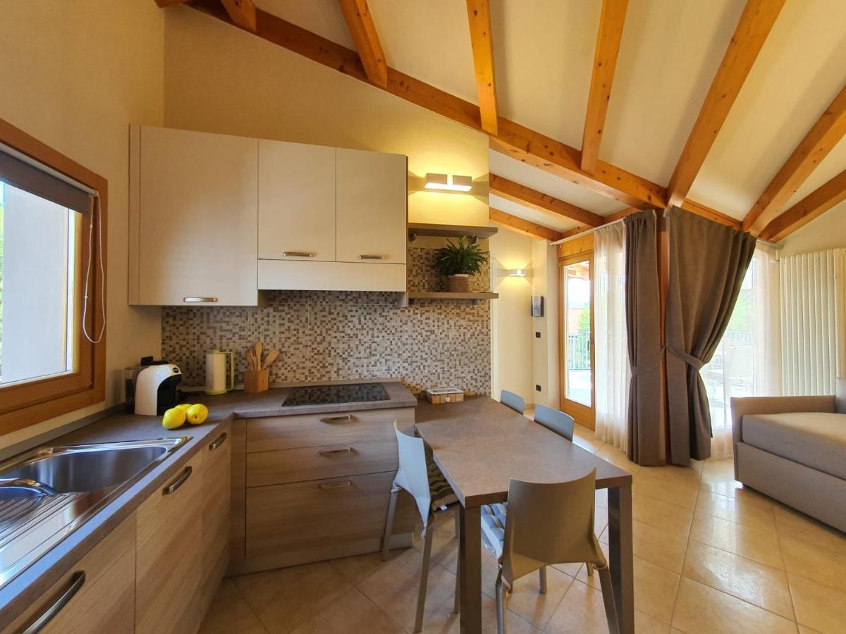Sirmione Rosselli Apartments מראה חיצוני תמונה