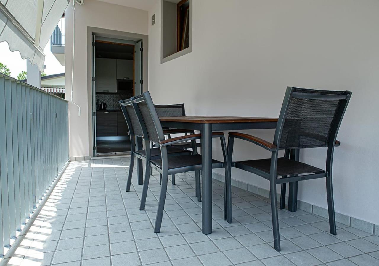 Sirmione Rosselli Apartments מראה חיצוני תמונה