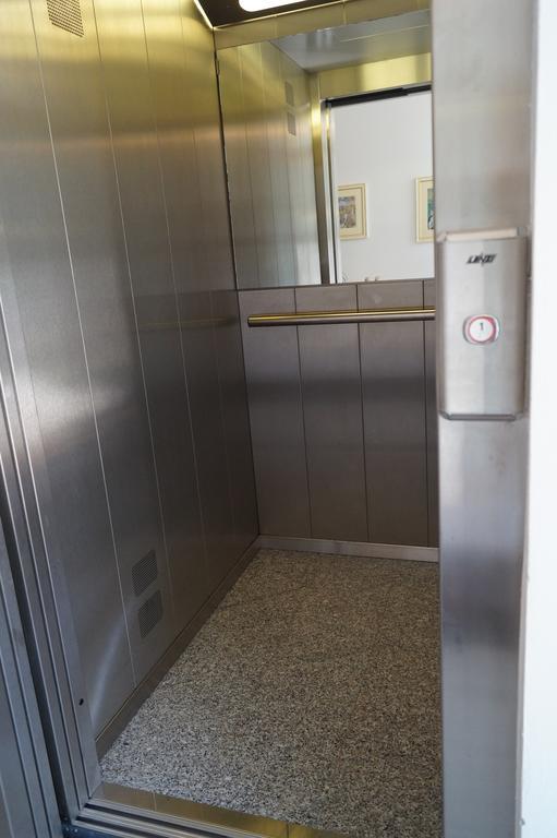 Sirmione Rosselli Apartments מראה חיצוני תמונה