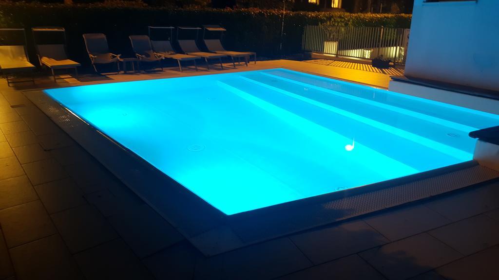 Sirmione Rosselli Apartments מראה חיצוני תמונה